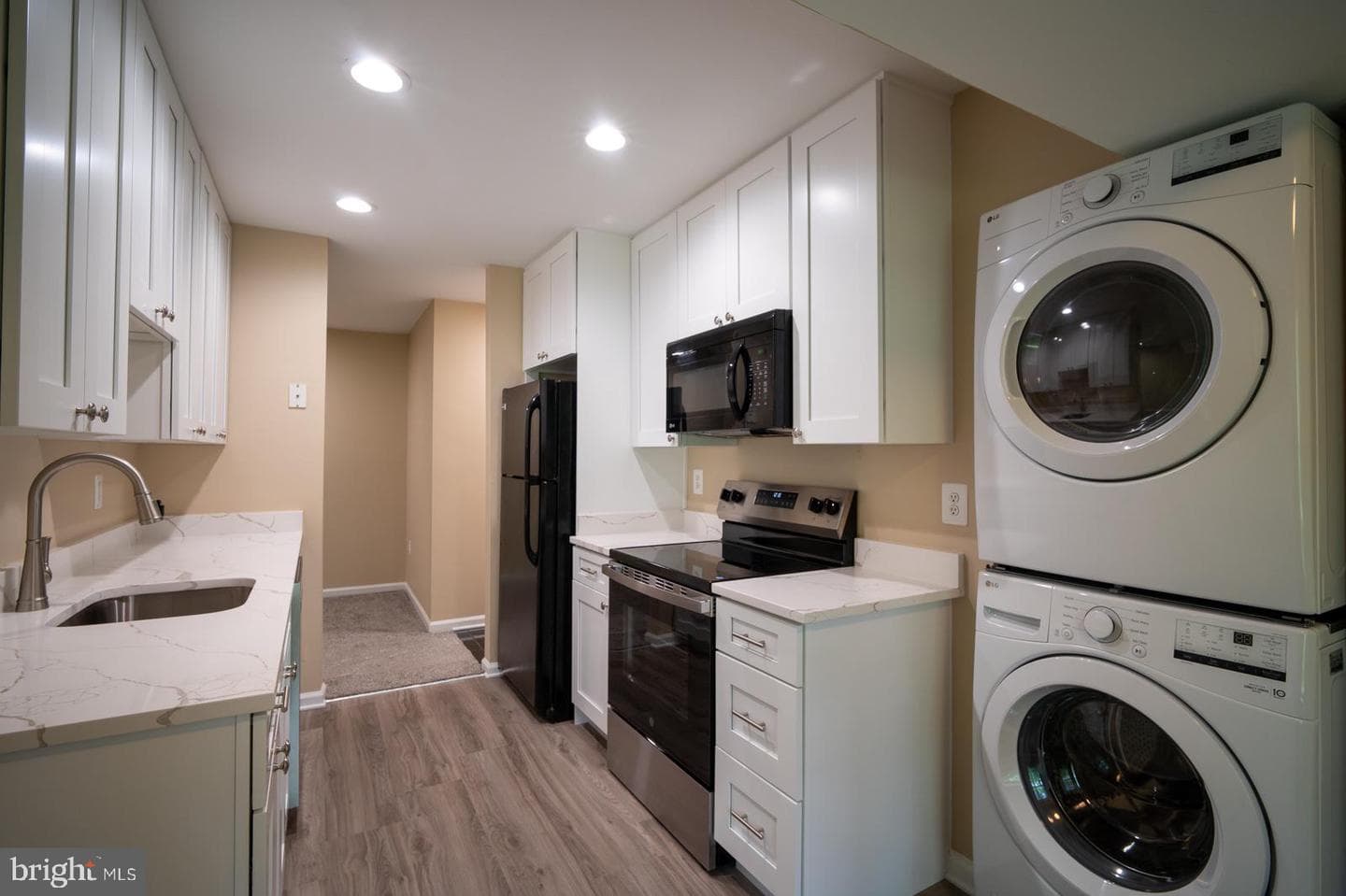 8393 Buttress Lane #101 photo 5
