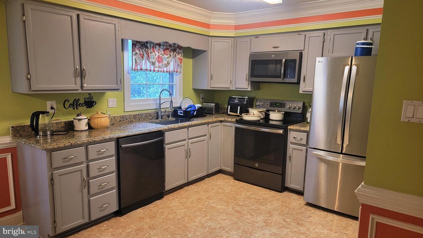 9058 Old Hickory Court photo 4