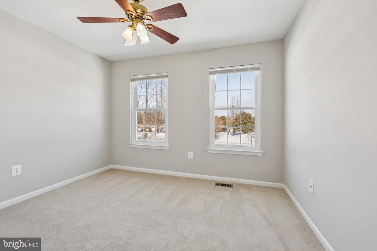 9395 Cloverhill Court photo 42