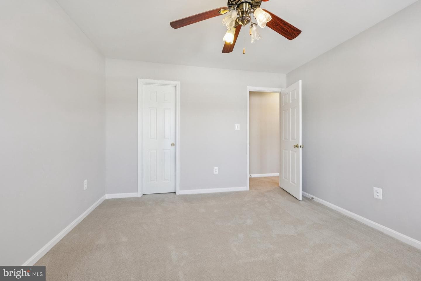 9395 Cloverhill Court photo 45