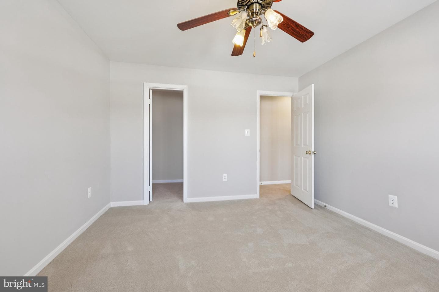 9395 Cloverhill Court photo 46