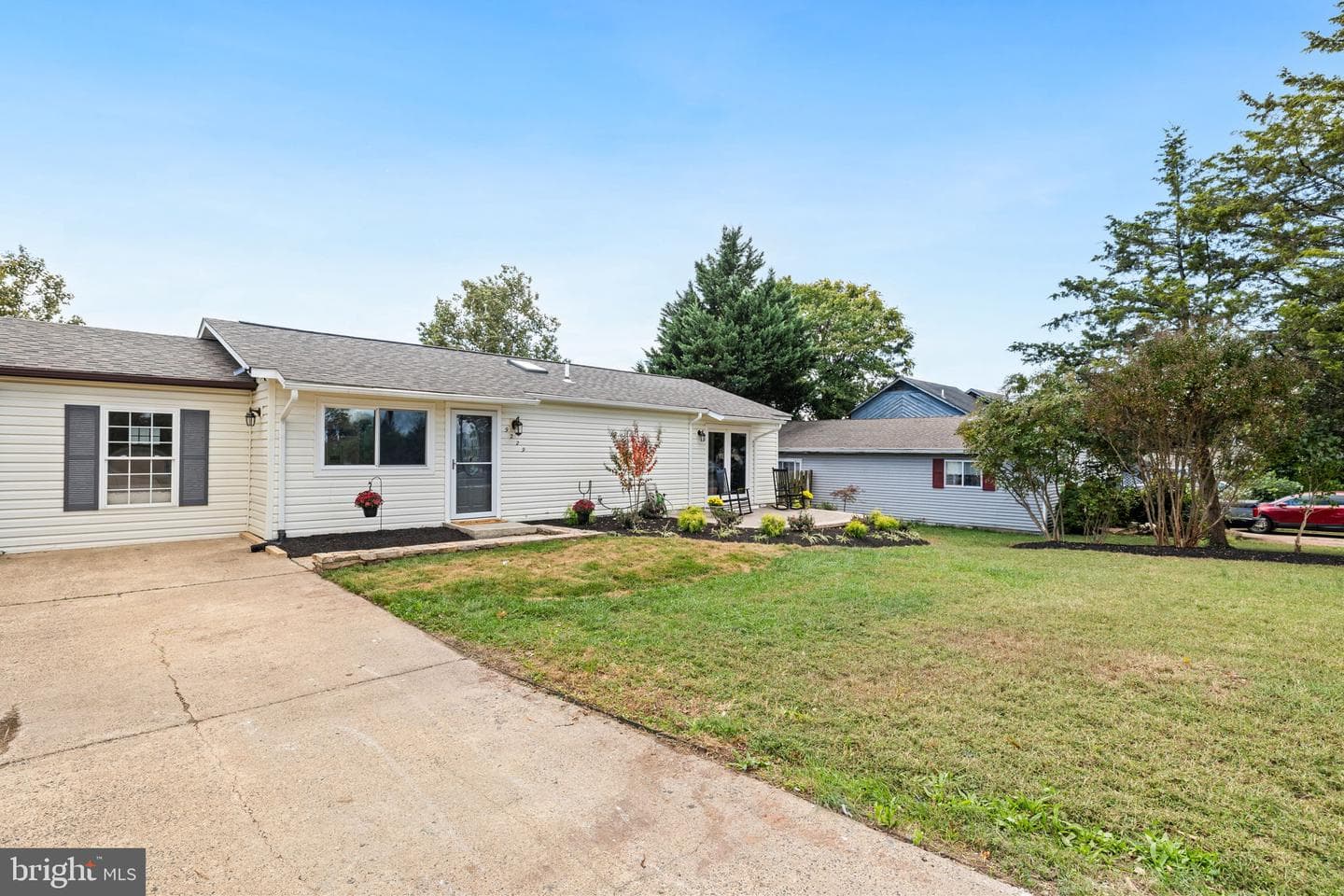 9229 Prince William Street photo 3