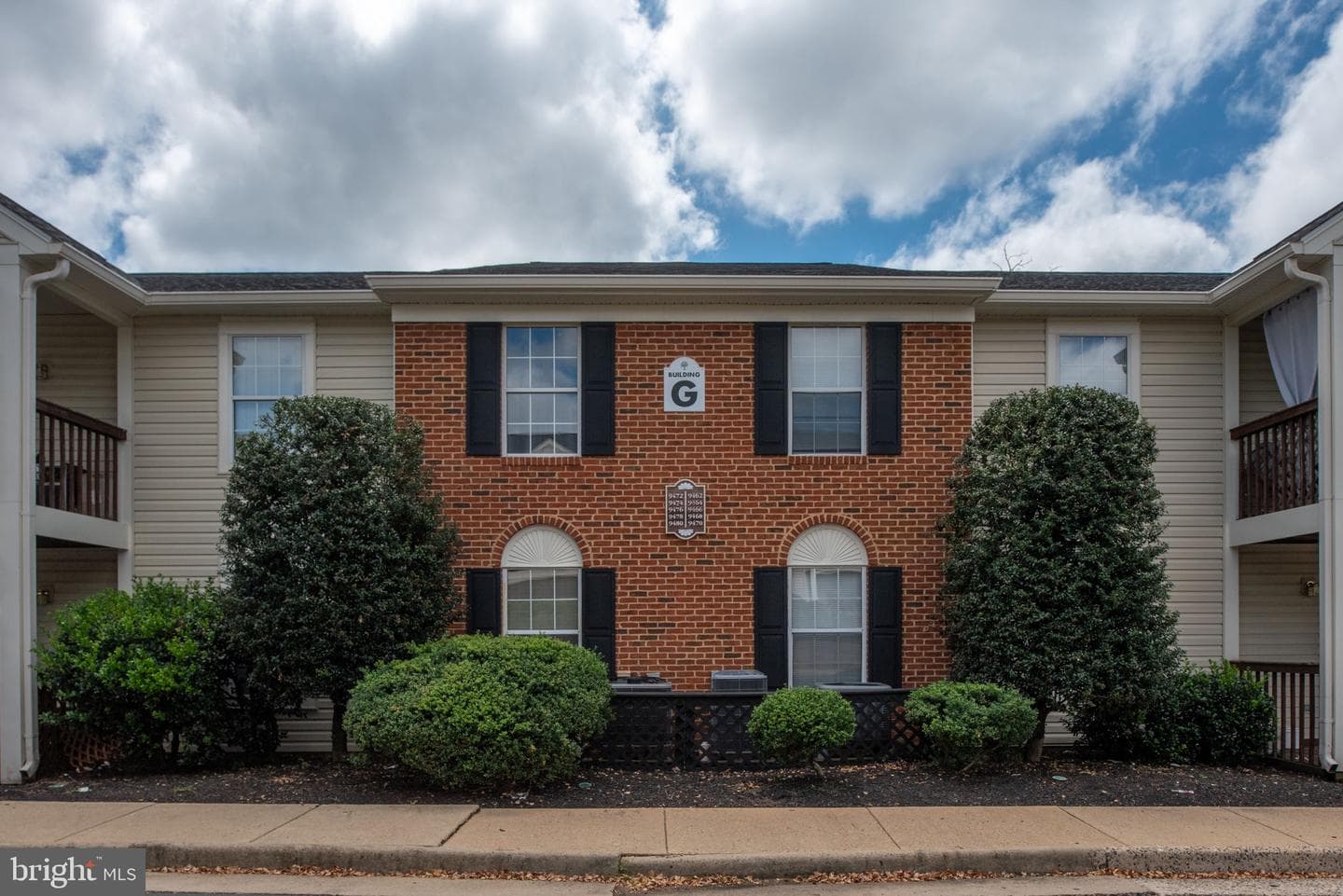 9476 Scarlet Oak Drive photo 4