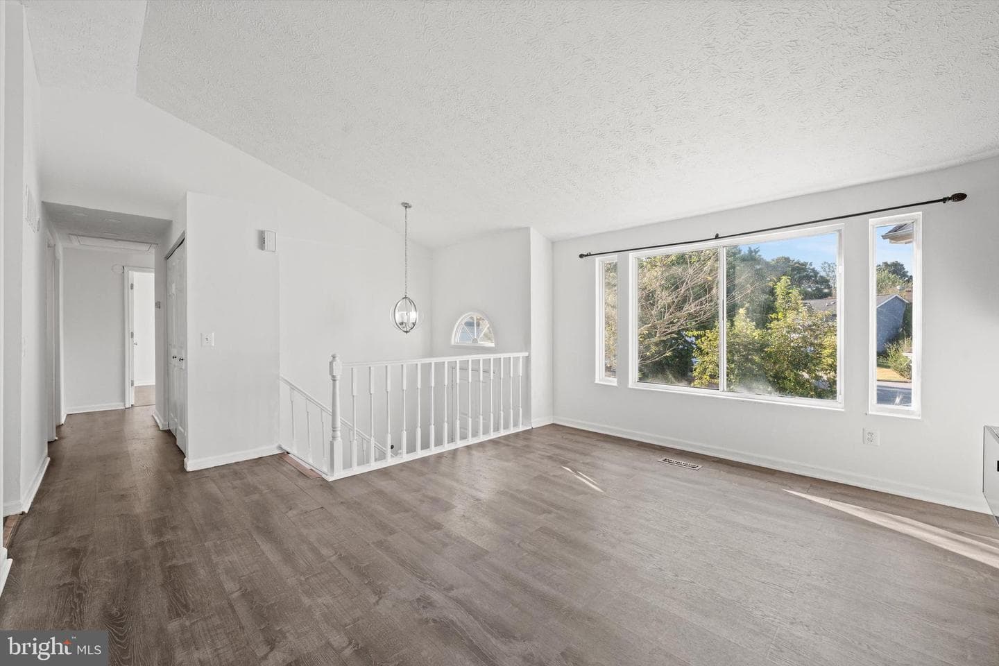 10285 Long Hill Court photo 2