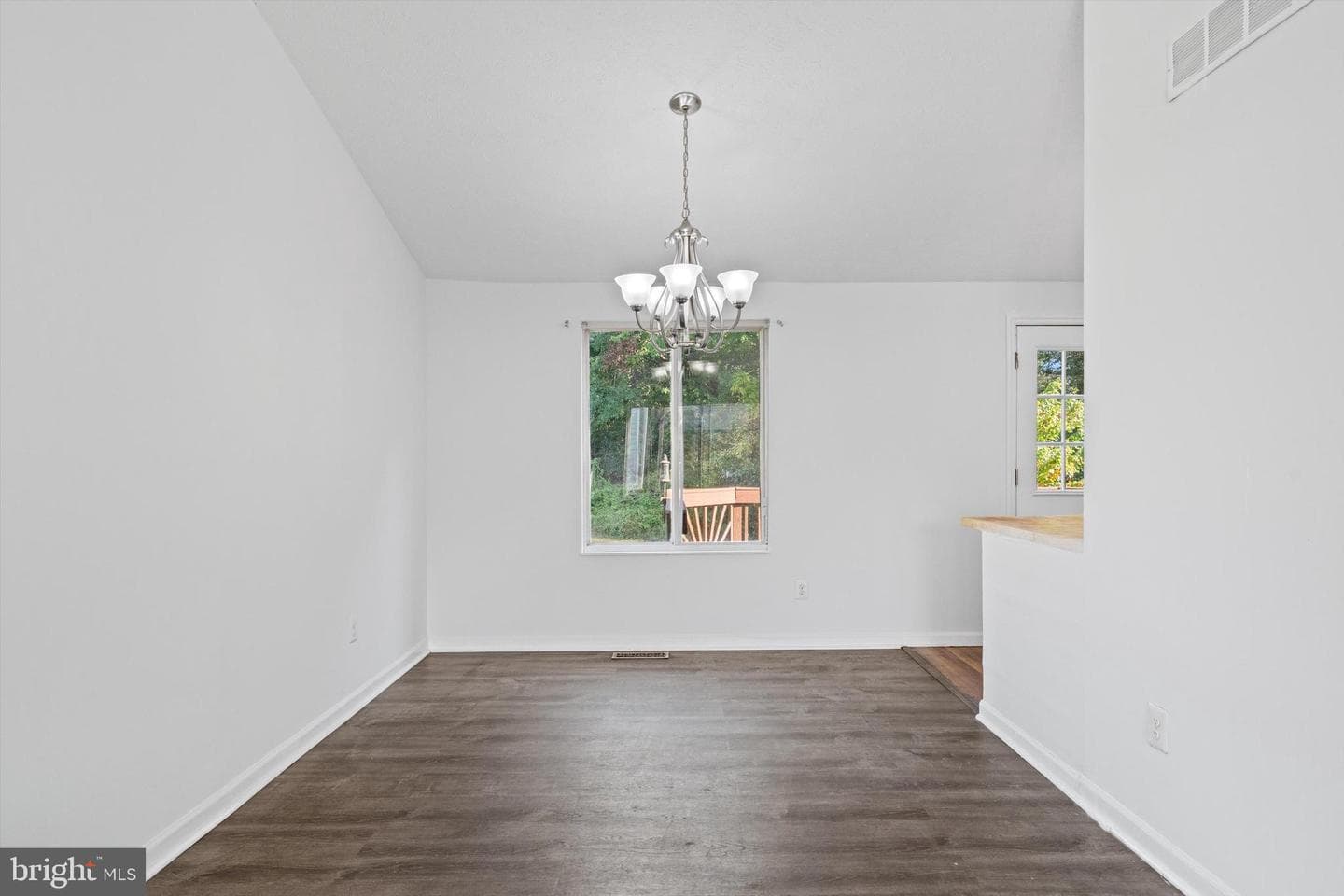 10285 Long Hill Court photo 4