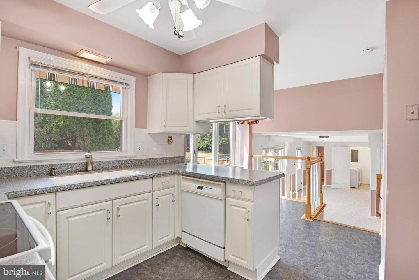9511 Park Street photo 13