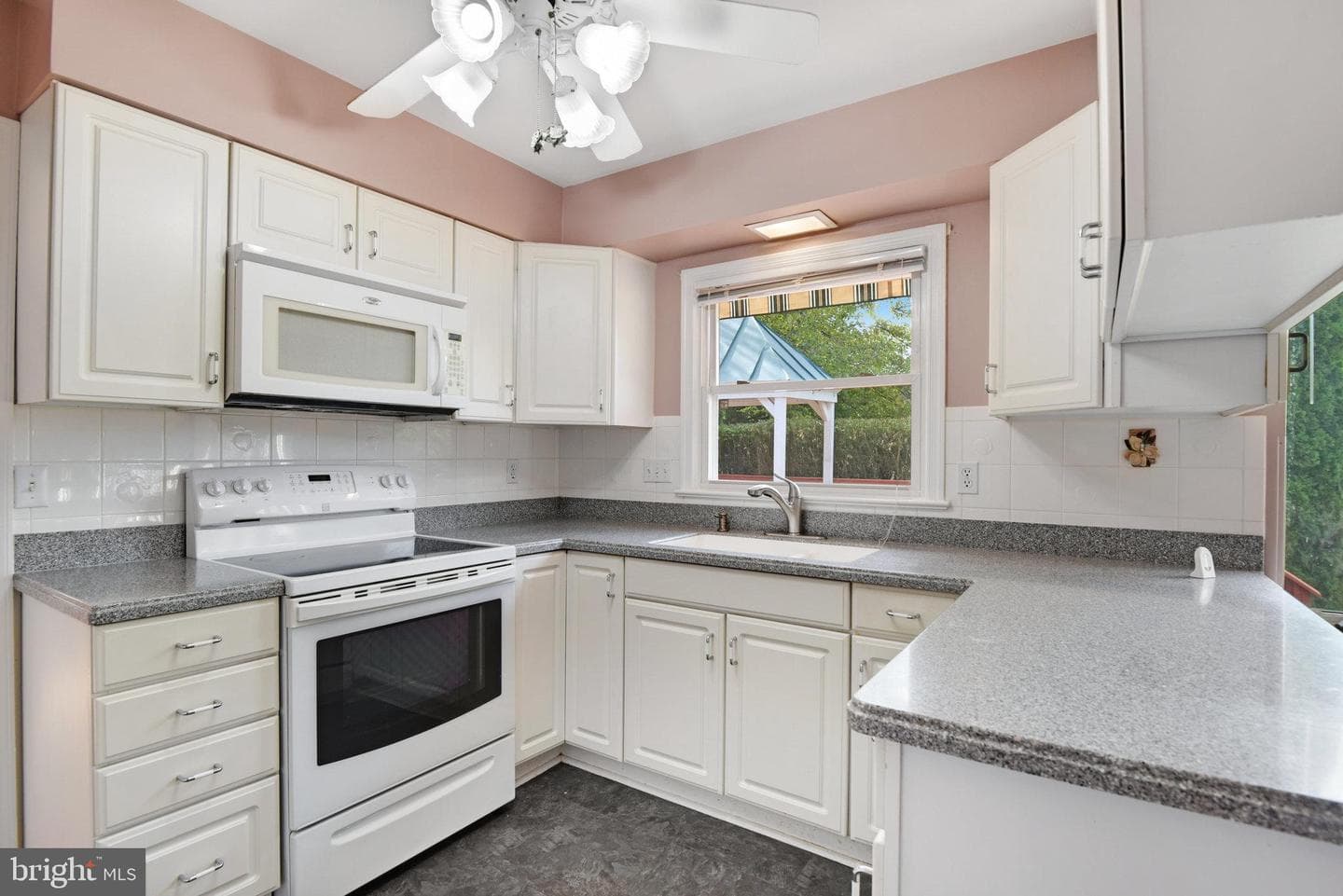 9511 Park Street photo 14