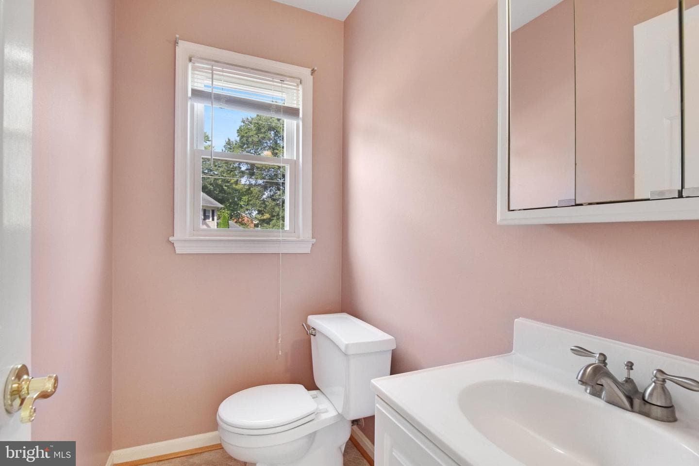 9511 Park Street photo 17