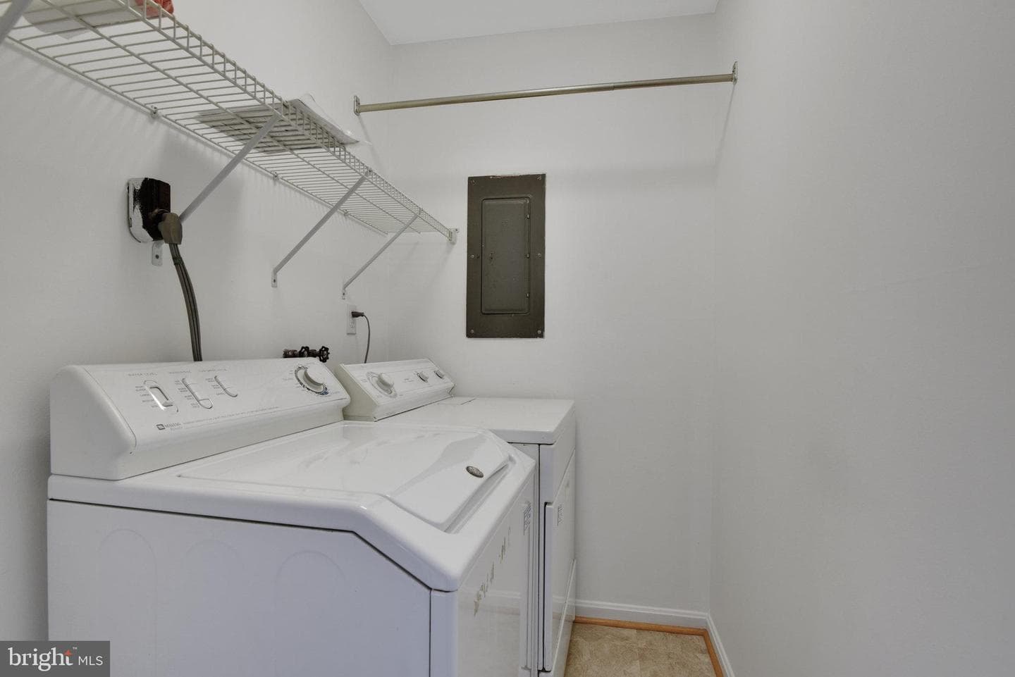 9511 Park Street photo 18