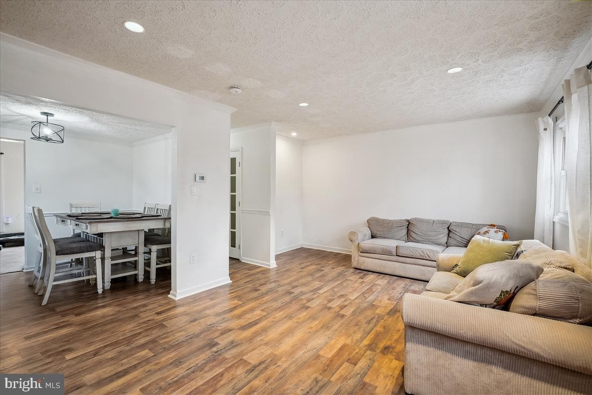 8347 Ivy Glen Court photo 11