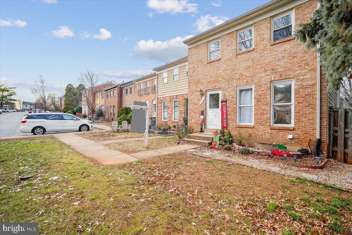 8347 Ivy Glen Court photo 13