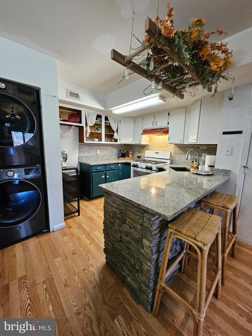 9200 Azure Court #201 photo 3