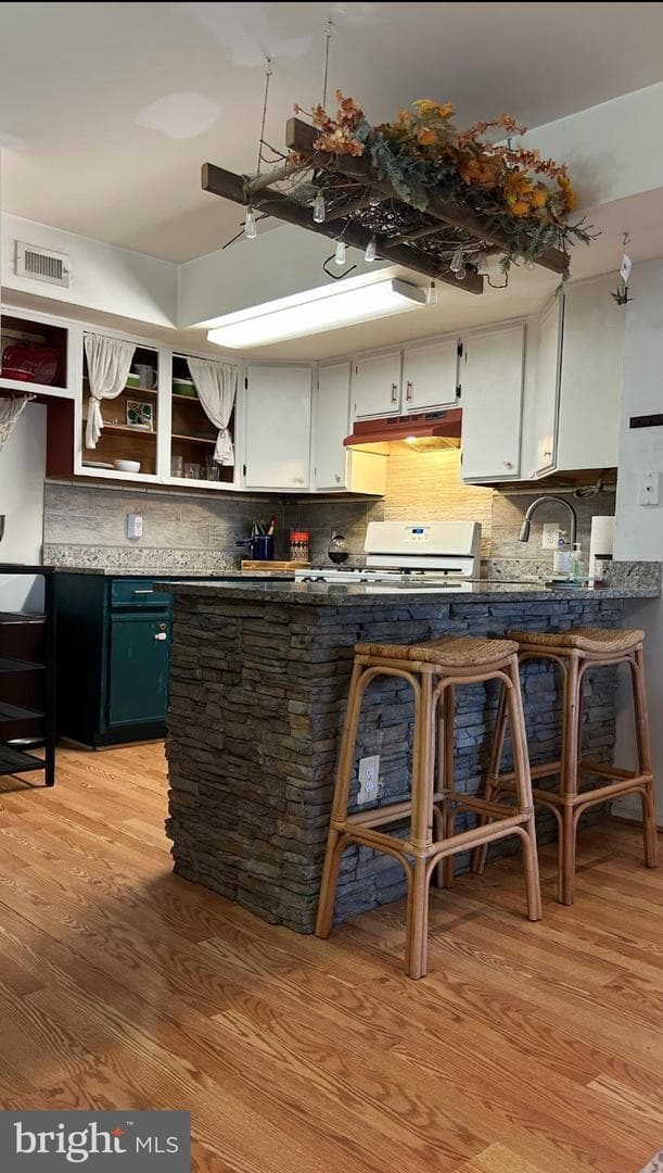 9200 Azure Court #201 photo 5