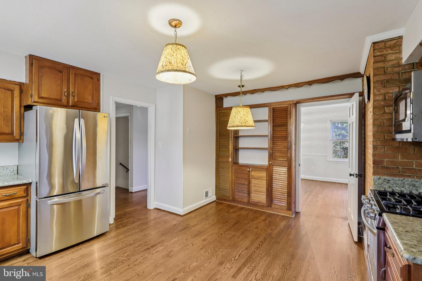 8751 Weir Street photo 14