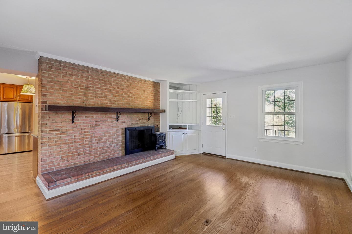8751 Weir Street photo 17