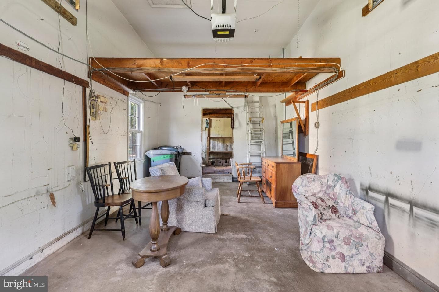 8751 Weir Street photo 42