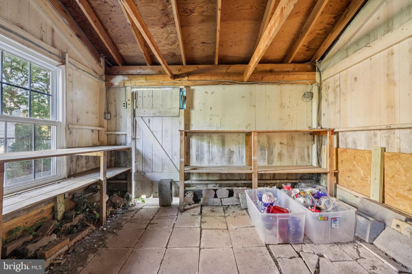 8751 Weir Street photo 43