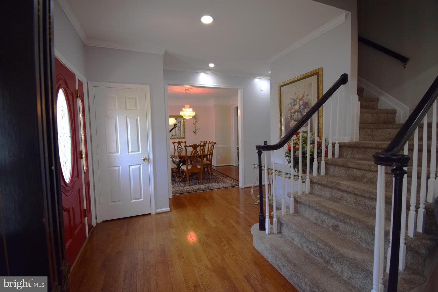 9544 Oakenshaw Drive photo 2