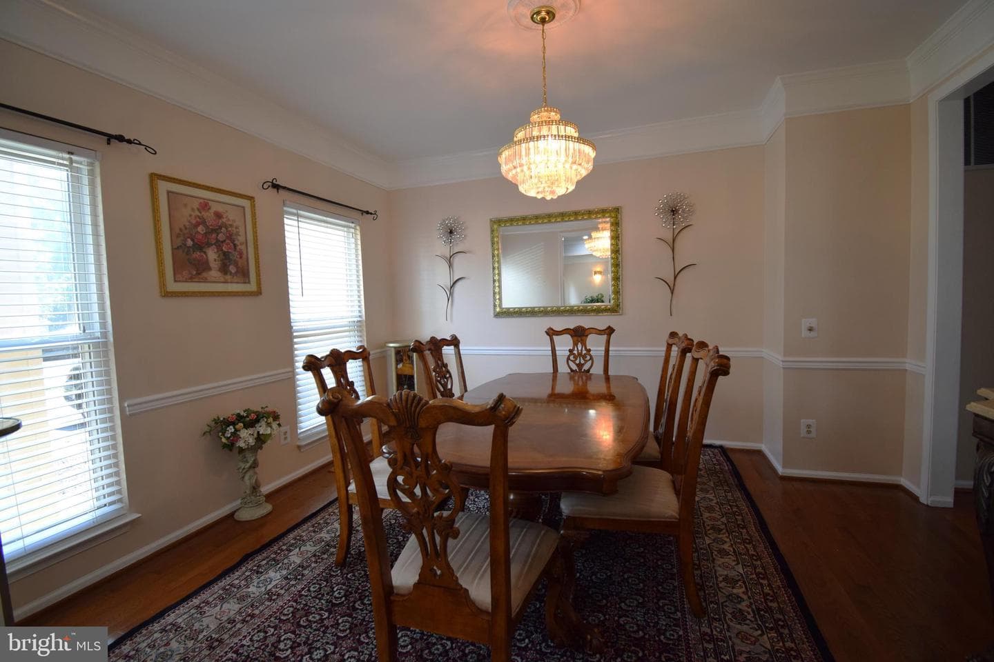 9544 Oakenshaw Drive photo 3