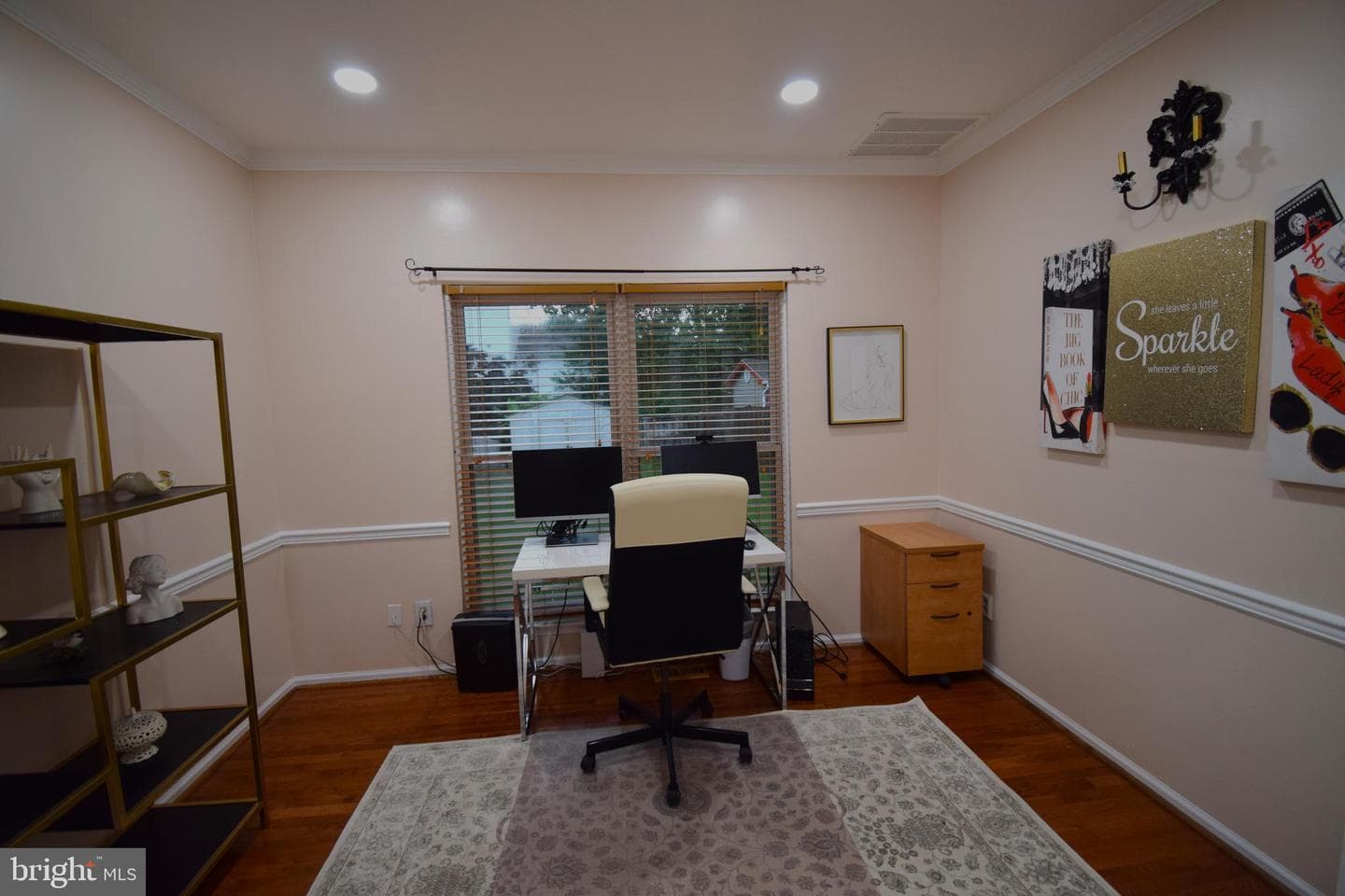 9544 Oakenshaw Drive photo 7