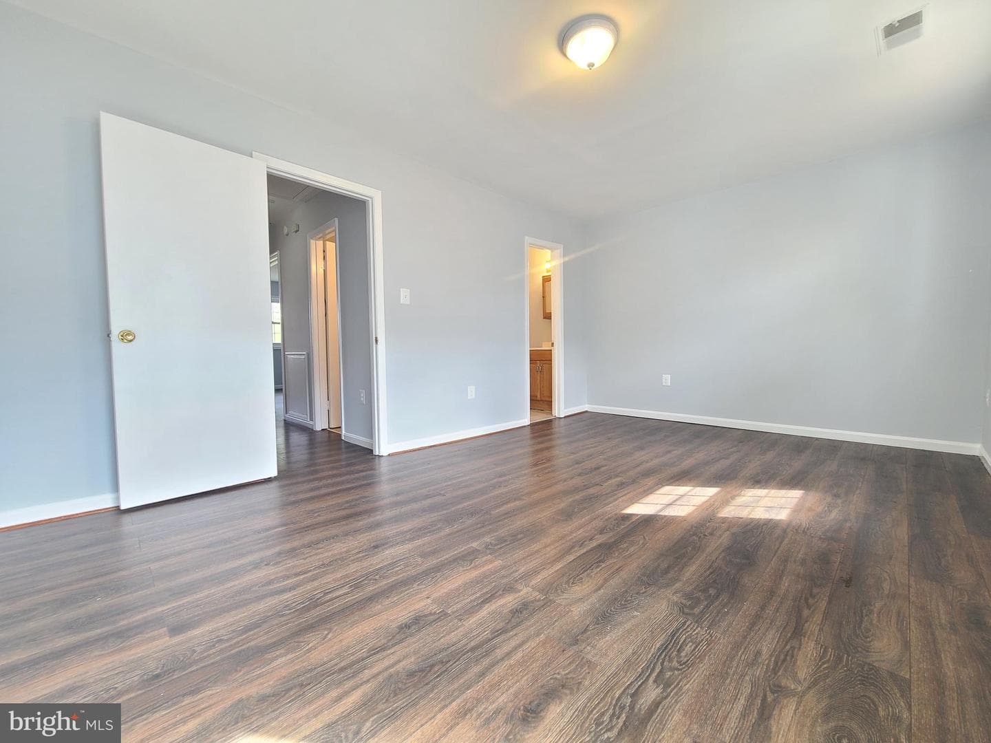 8584 Liberia Avenue photo 24