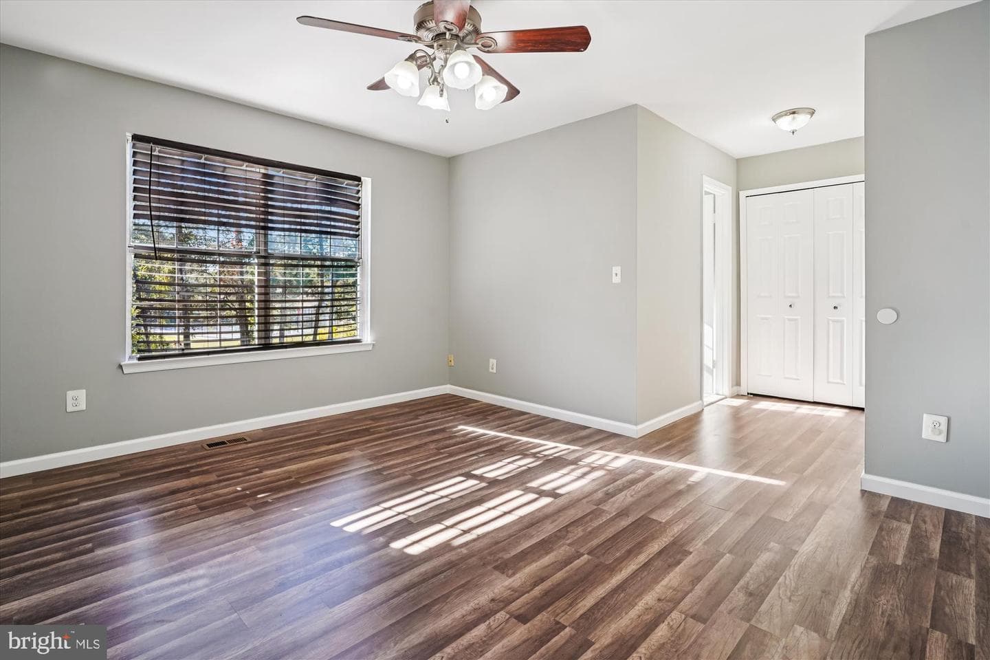 10138 Forest Hill Circle photo 12