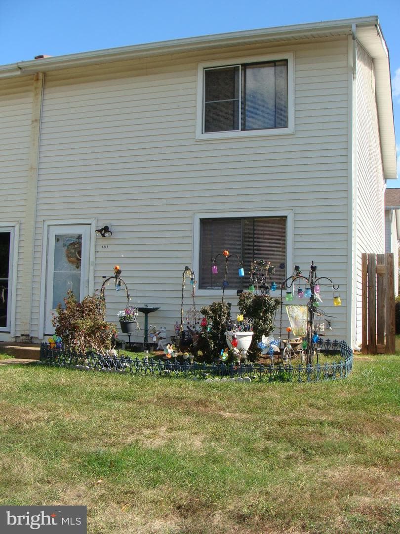 9319 Woodlea Court photo 1