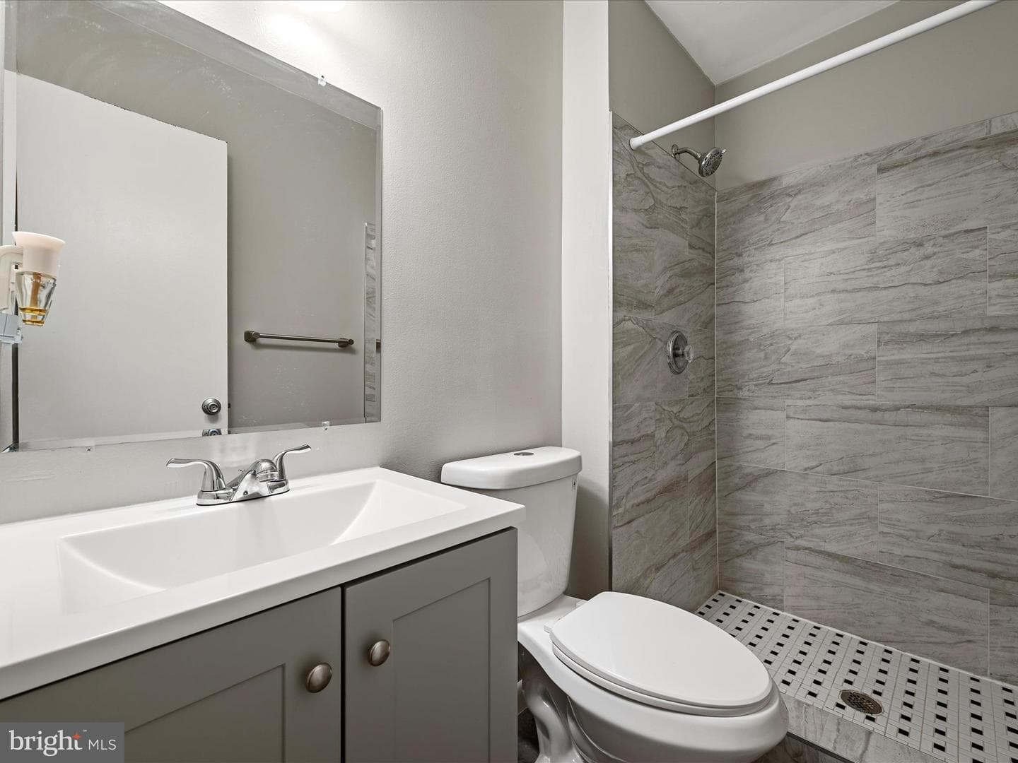 8436 Willow Glen Court photo 6