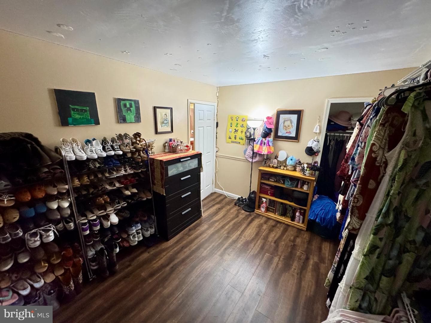 9215 Landgreen Street photo 17