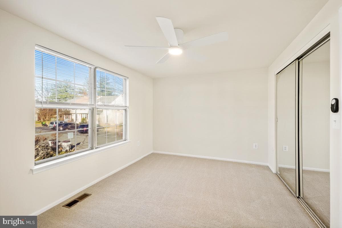8431 Georgian Court photo 14