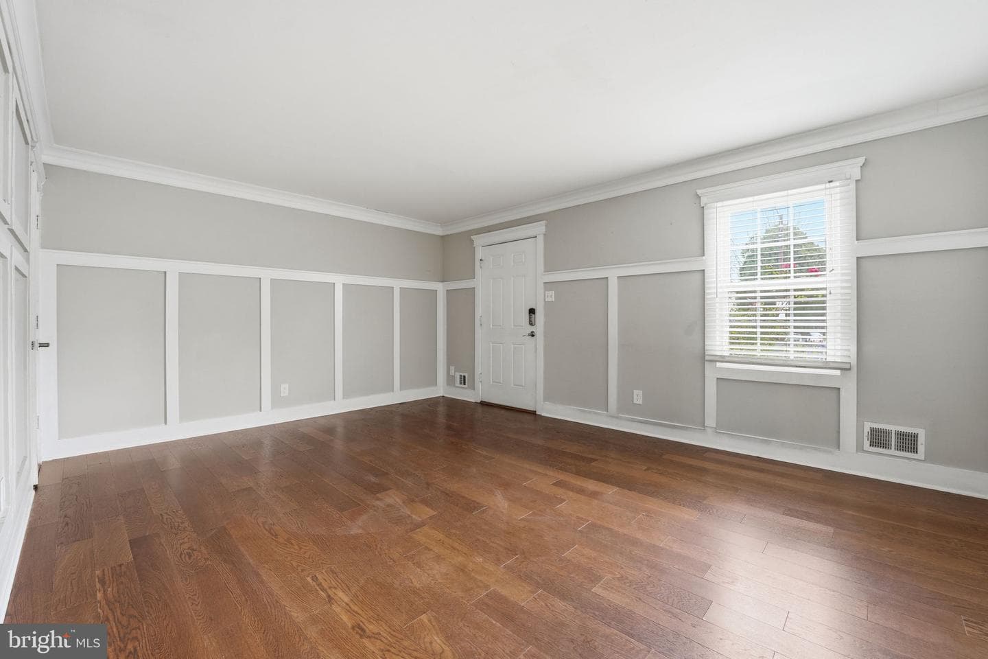 9804 Maury Lane photo 4