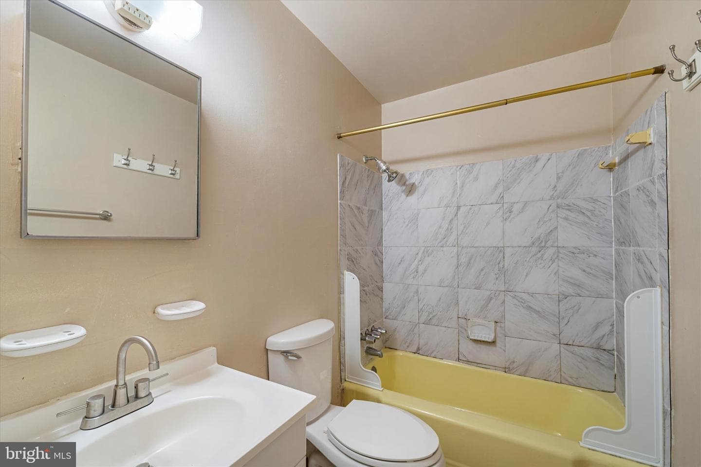9828 Buckner Road photo 16
