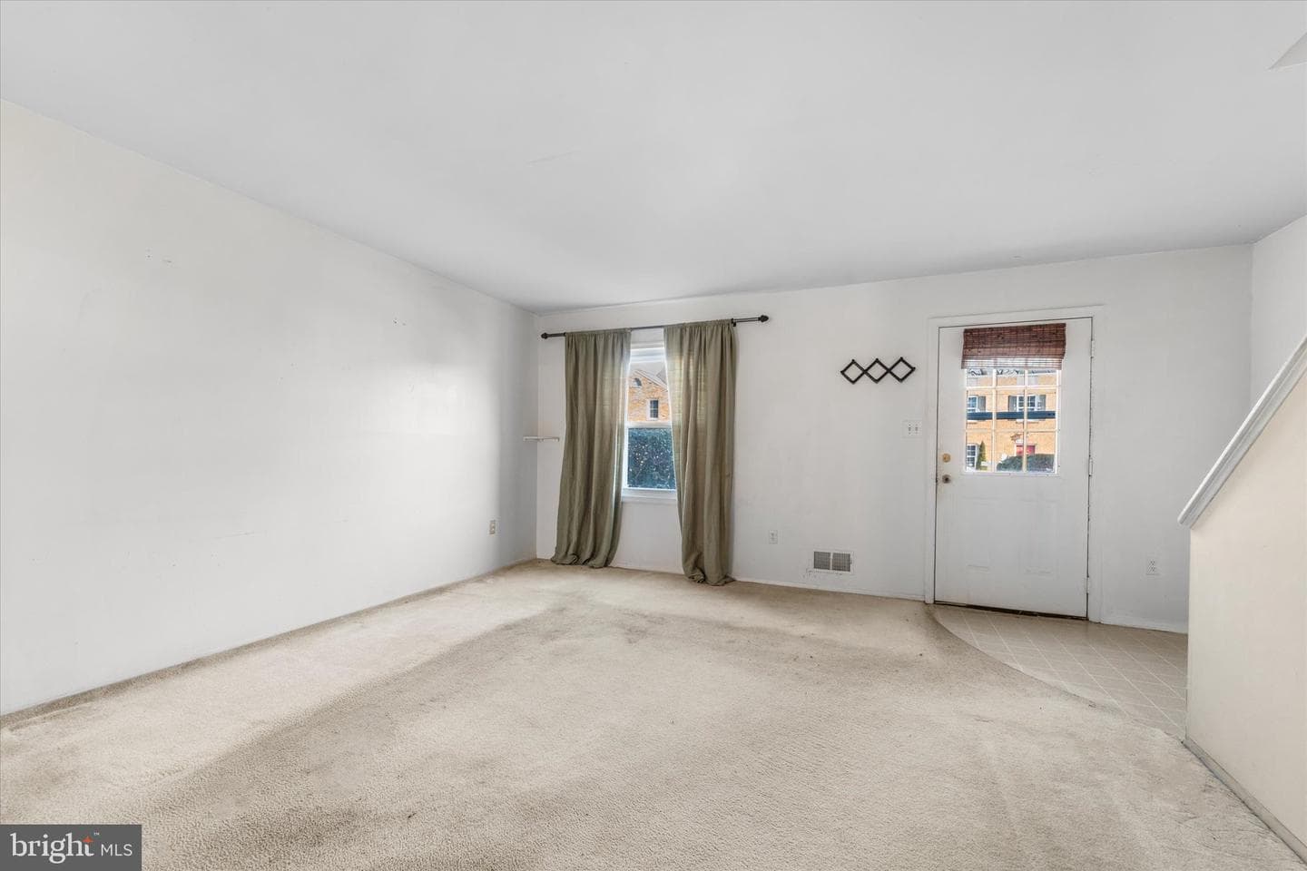 9828 Buckner Road photo 3