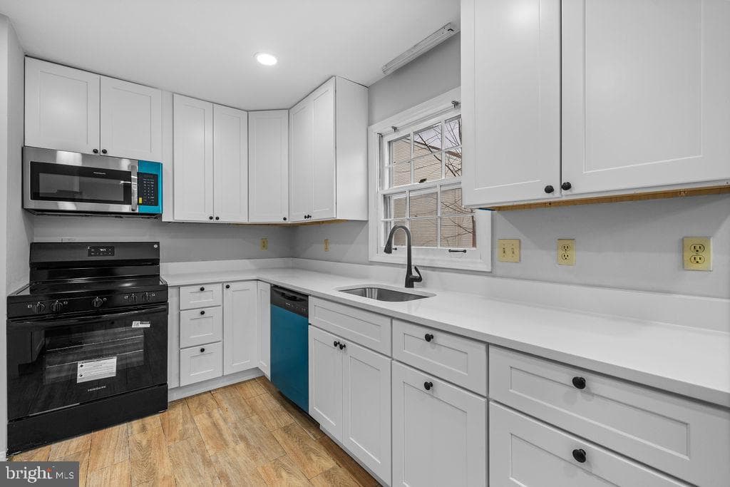 8504 Saddle Court photo 18