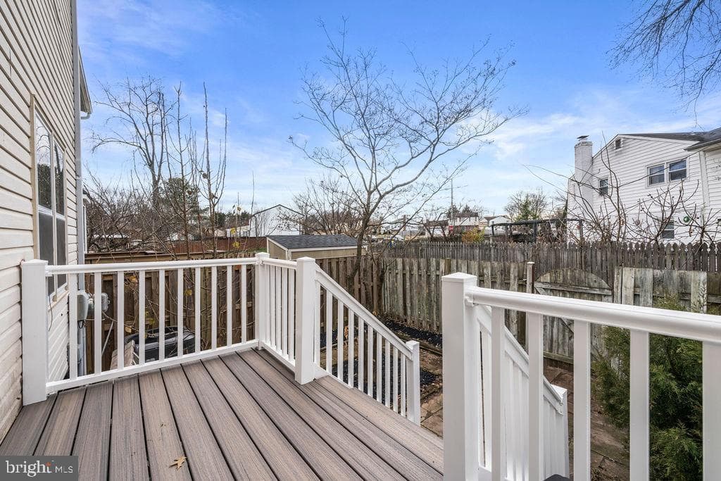 8504 Saddle Court photo 37