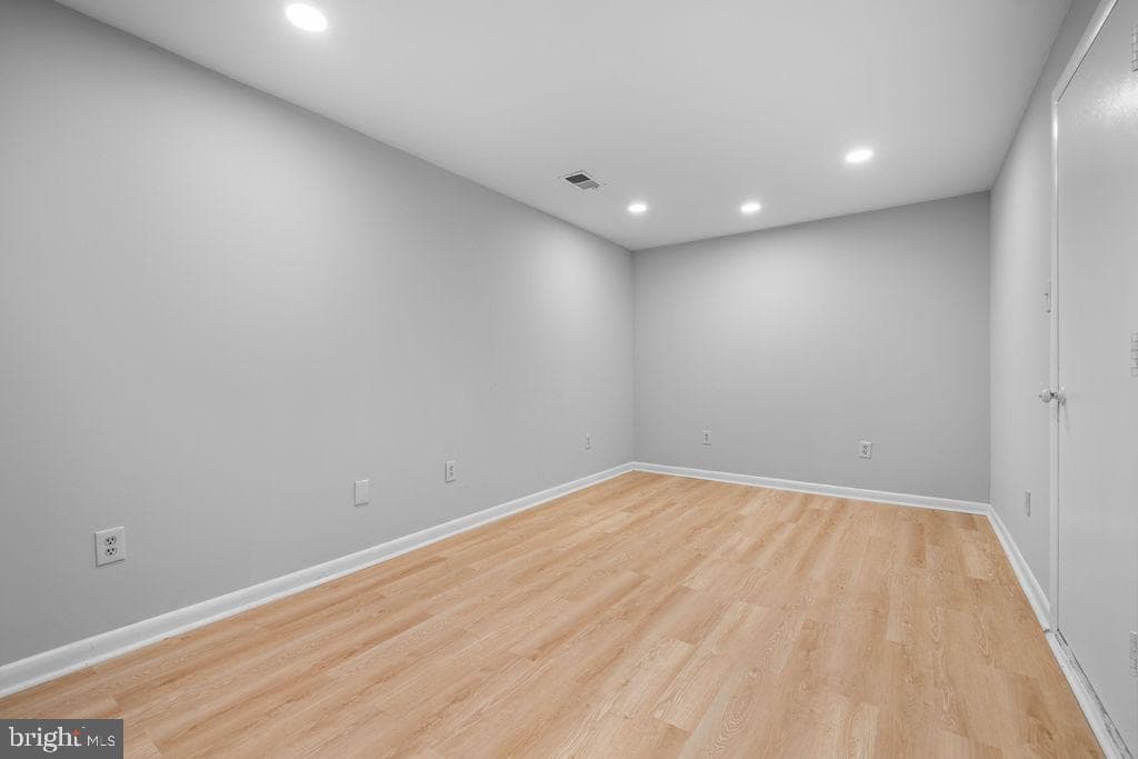 8504 Saddle Court photo 4
