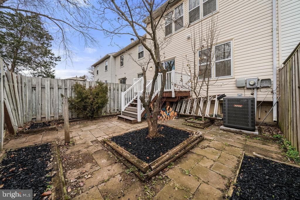 8504 Saddle Court photo 41