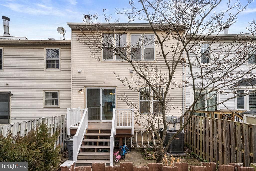 8504 Saddle Court photo 42