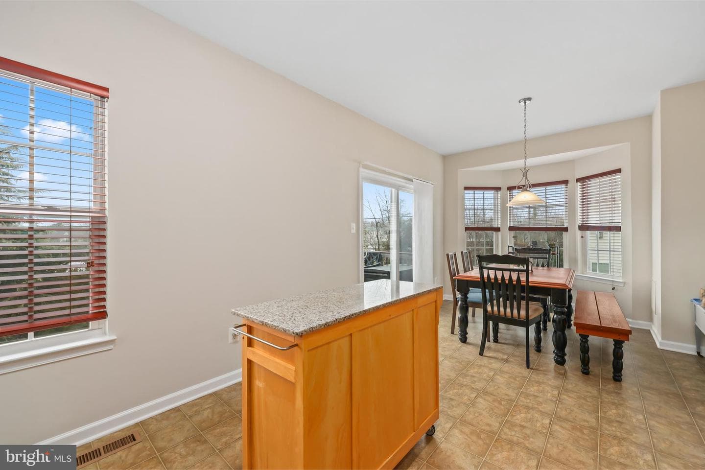 10260 Whitworth Lane photo 5