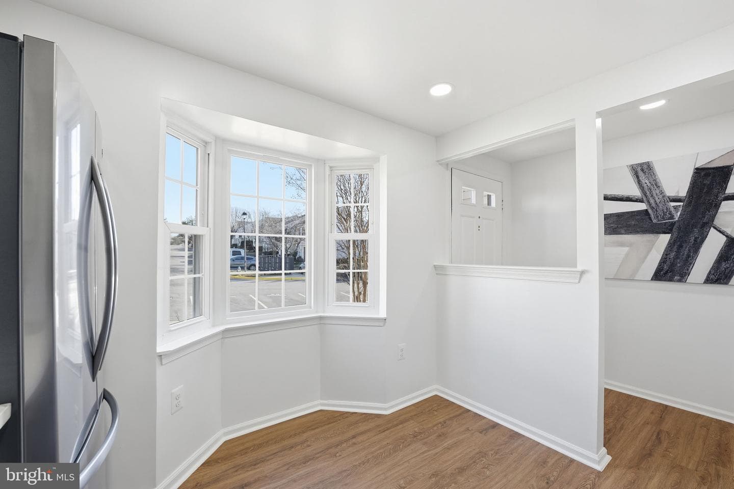 8359 Georgian Court photo 17