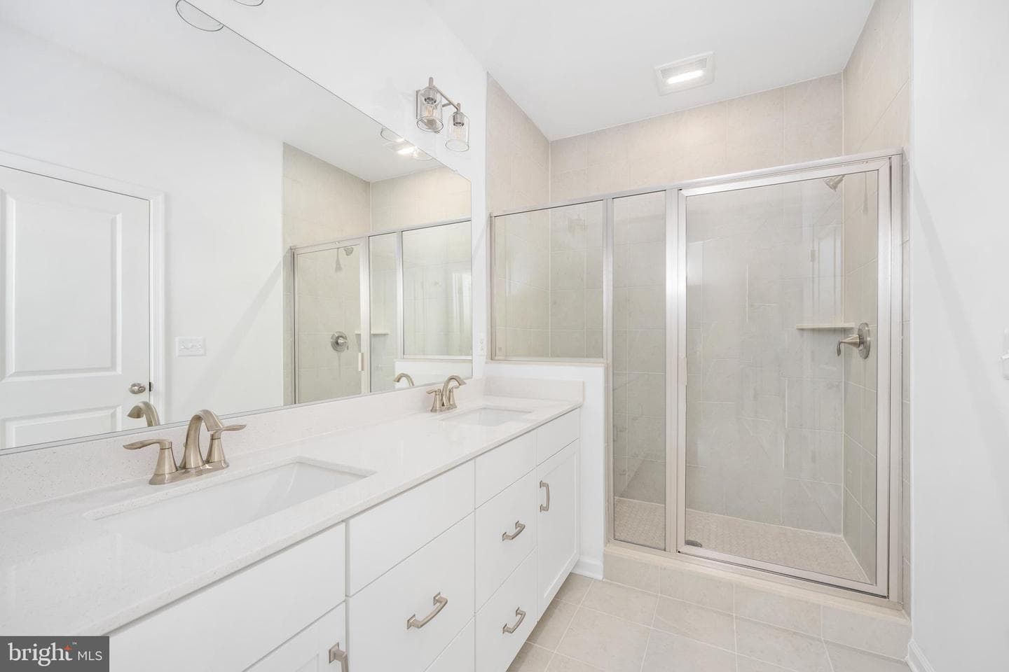 10157 Queens Way photo 19
