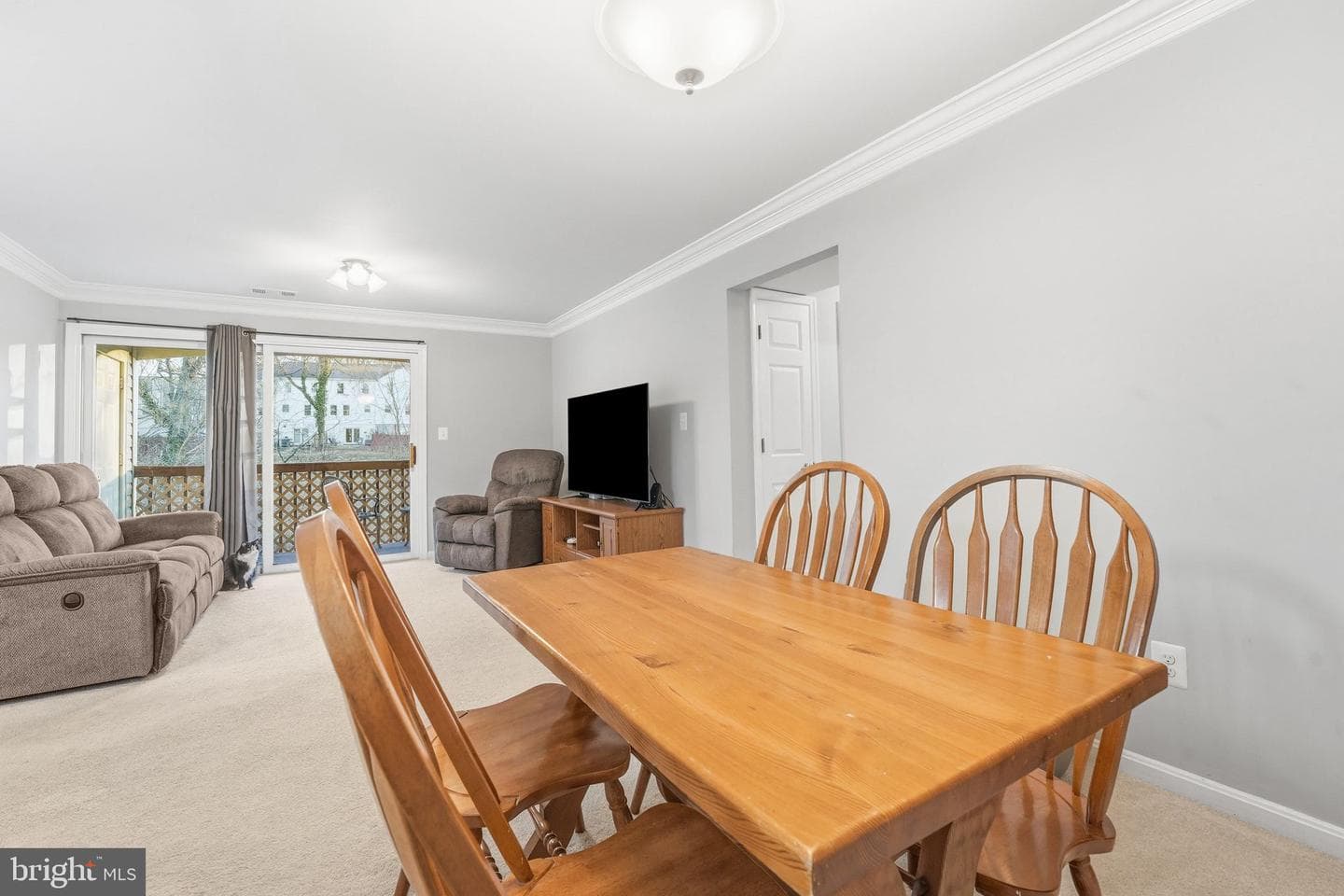 9458 Scarlet Oak Drive photo 16