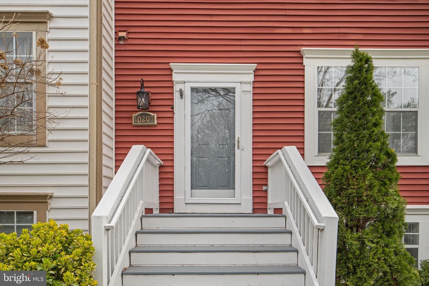 10207 Calypso Drive photo 4