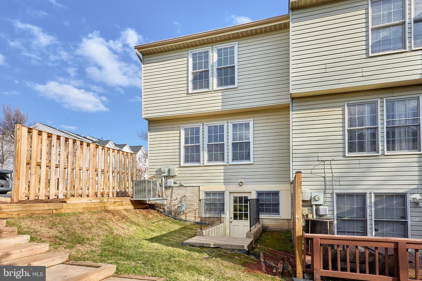9811 Mock Orange Court photo 28