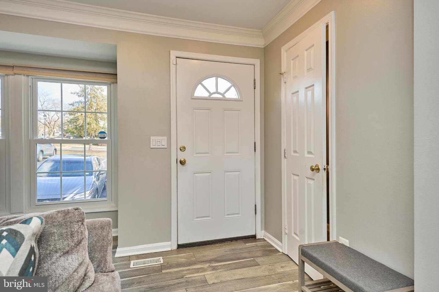 9811 Mock Orange Court photo 4