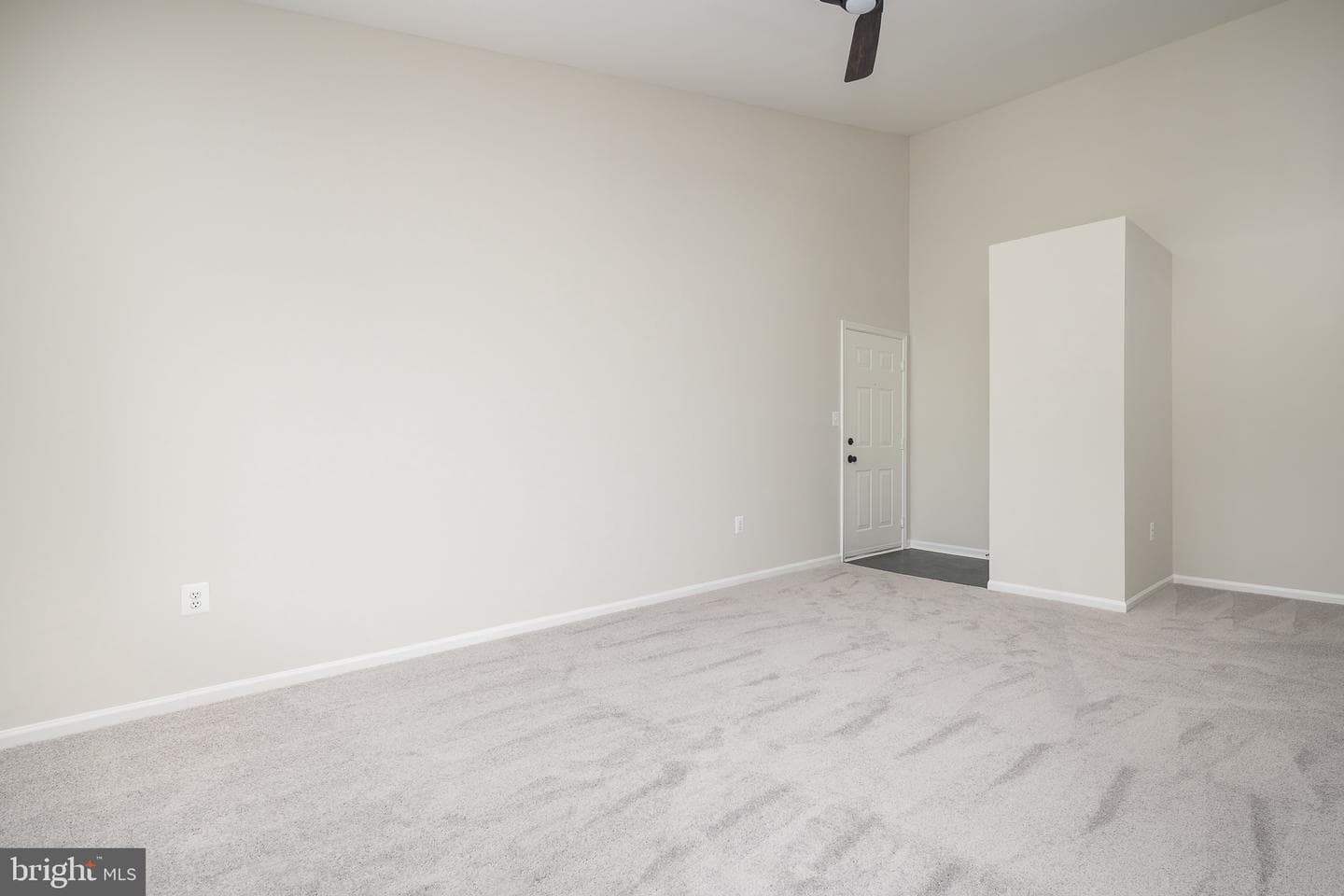 8376 Buttress Lane #302 photo 6