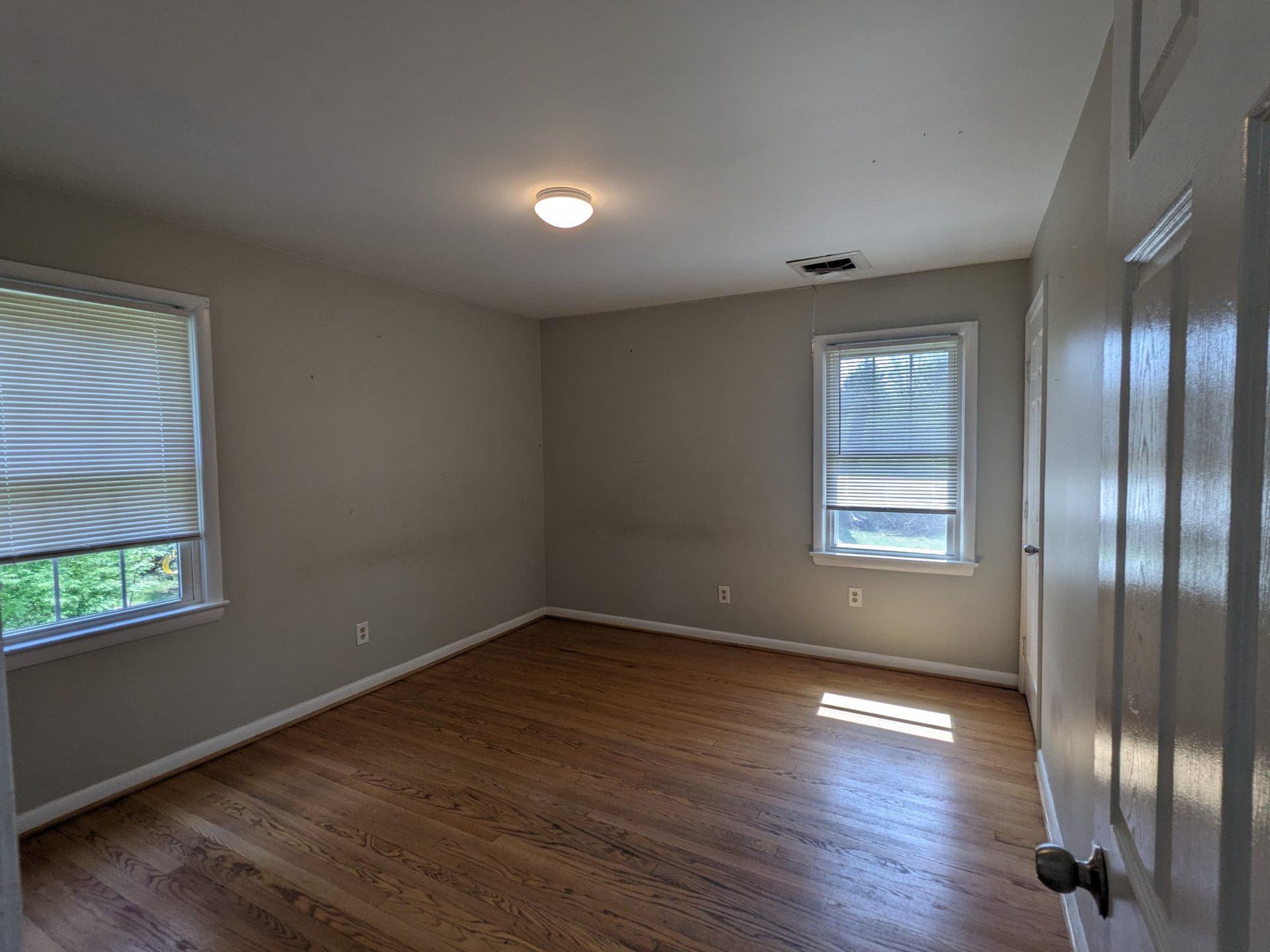 8903 Wilson Avenue photo 13