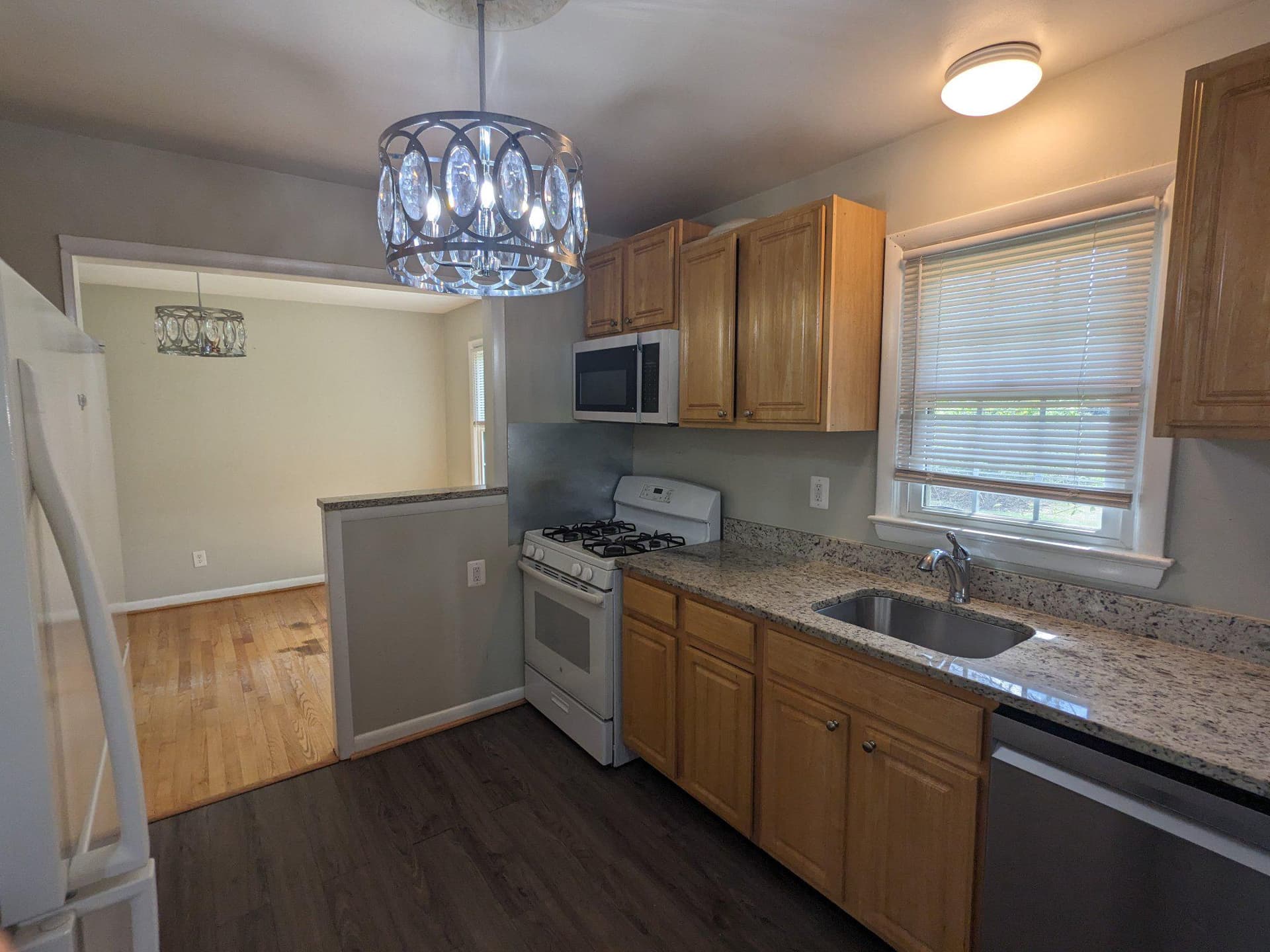 8903 Wilson Avenue photo 9