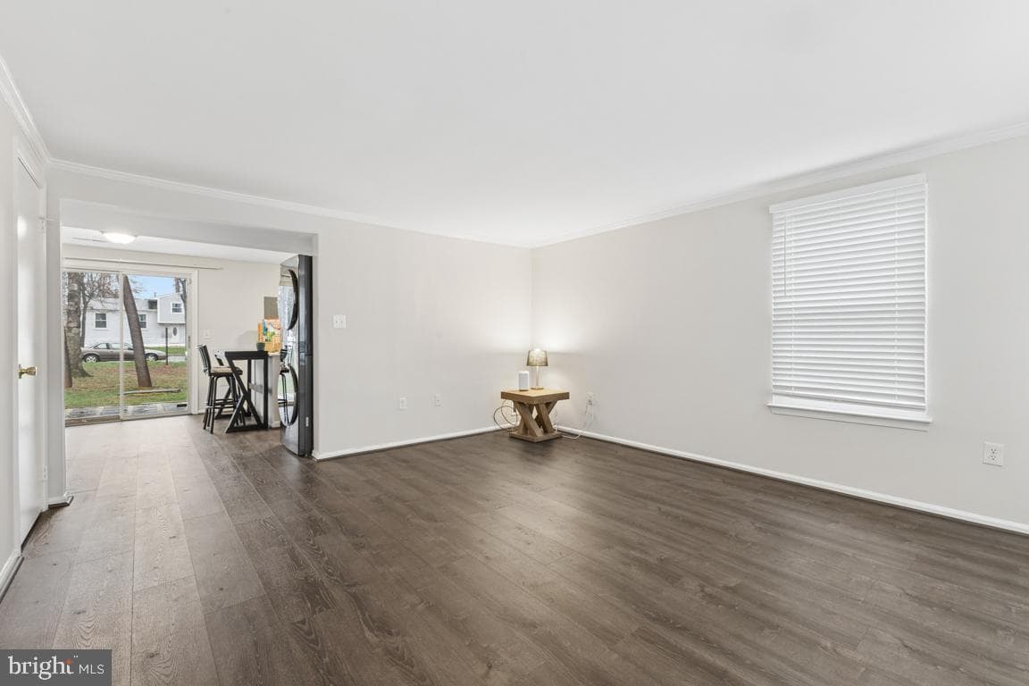 8653 Braxted Lane photo 4