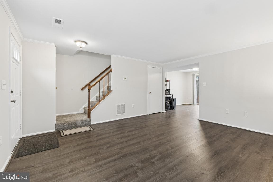 8653 Braxted Lane photo 5